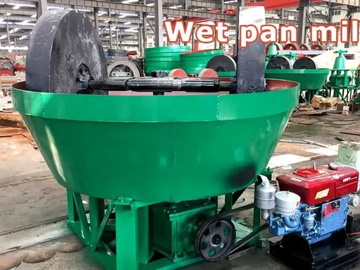 Double-wheel wet pan mill for small-scale gold ore grinding